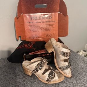 Freebirds Caprice in Ice